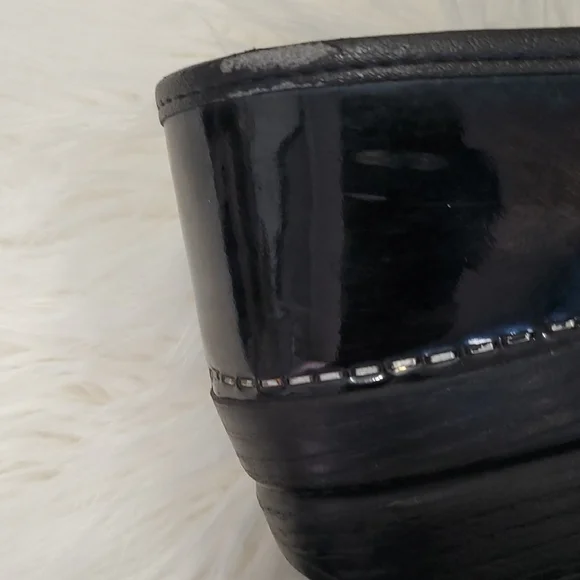 Dansko Black Mules with Reflective Finish Size 39 - Picture 9 of 14